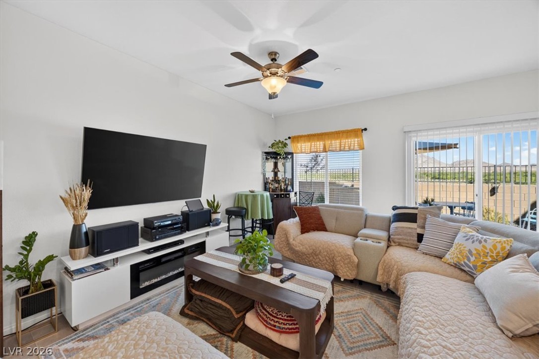 Photo 10 of 41, 392 Larksong Avenue