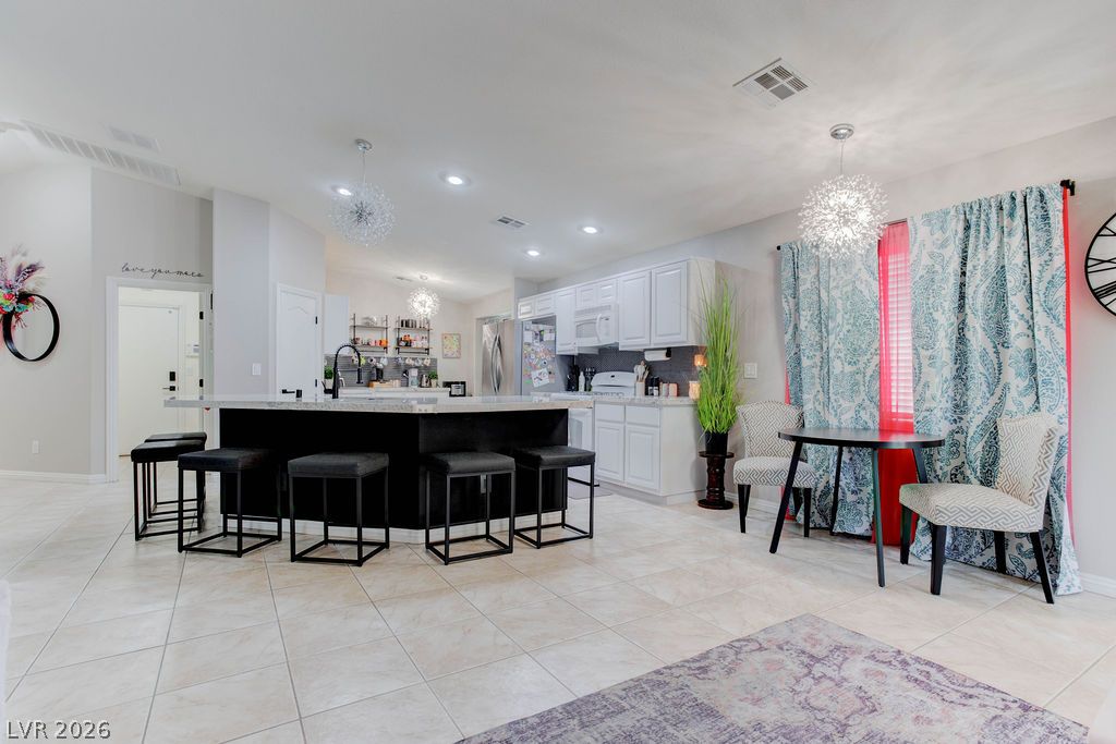 Photo 4 of 5989 Sierra Medina Avenue