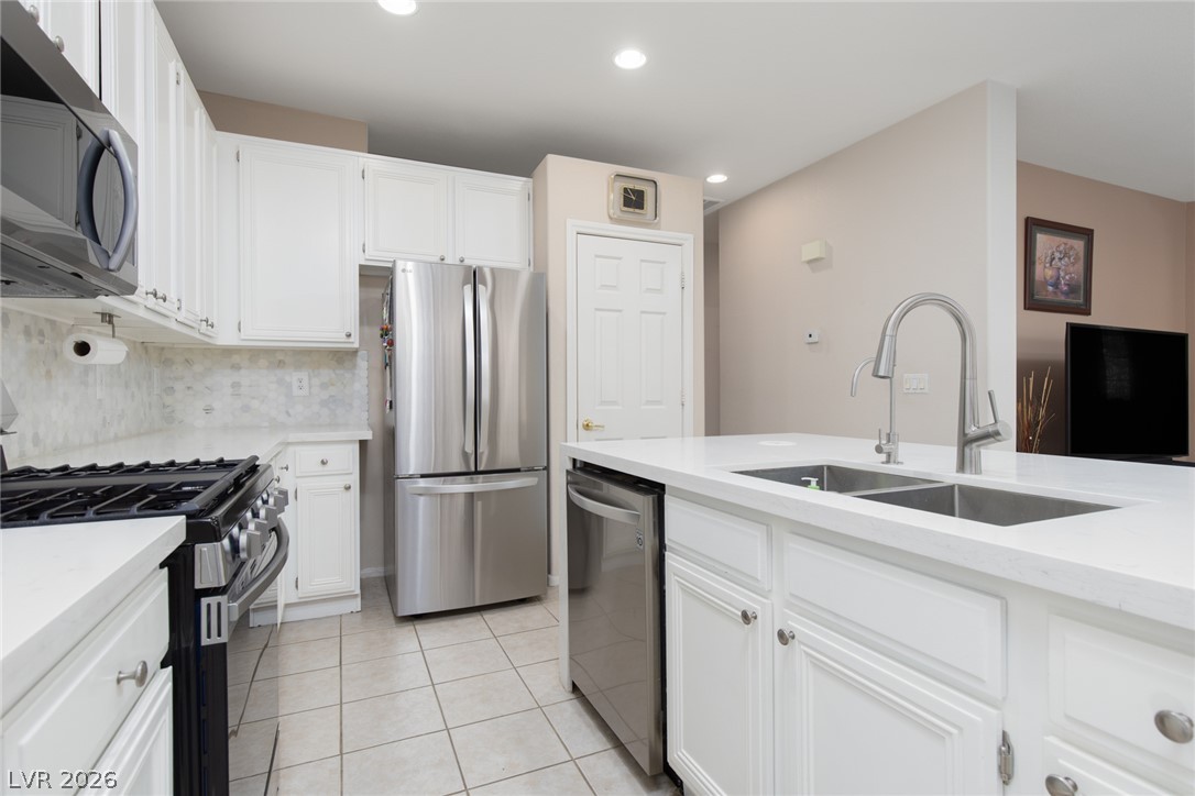 Photo 15 of 30, 10713 Glen Ellyn Court
