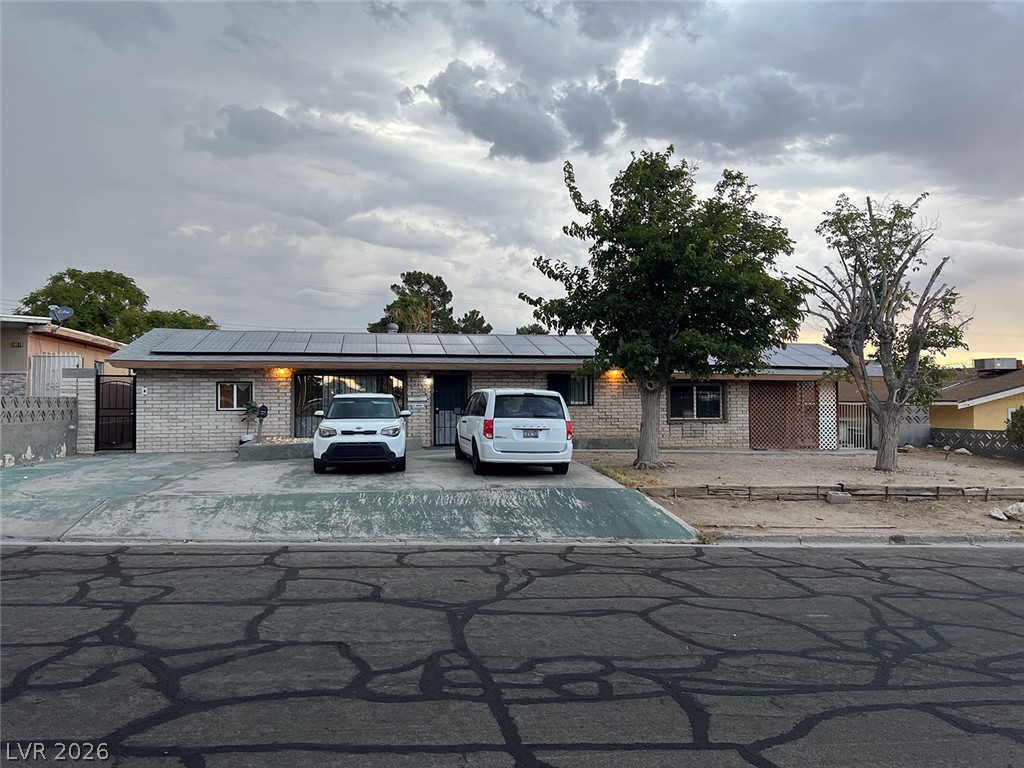 1801 Elm Avenue, Las Vegas 89101