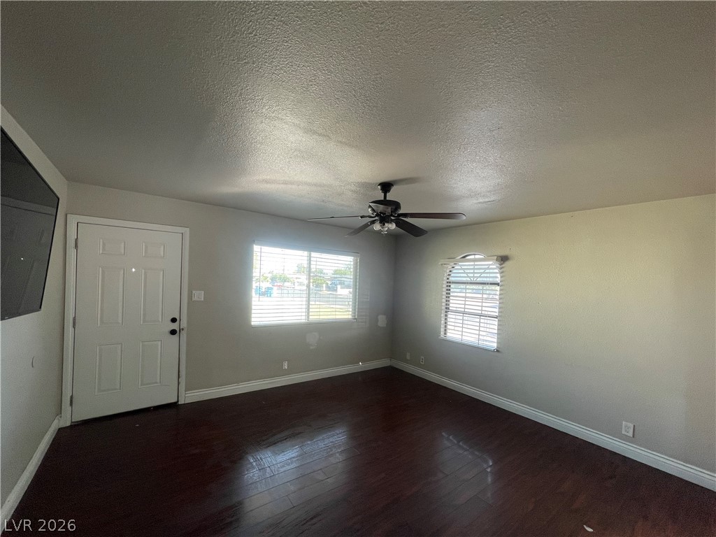 Photo 8 of 26, 608 Frederick Avenue