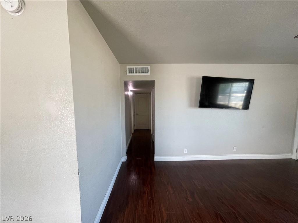 Photo 10 of 26, 608 Frederick Avenue