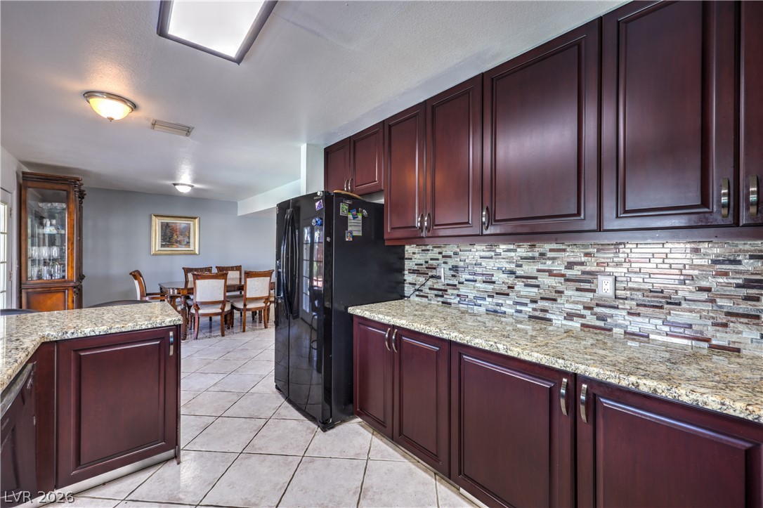Photo 4 of 4816 Castle Rock Court