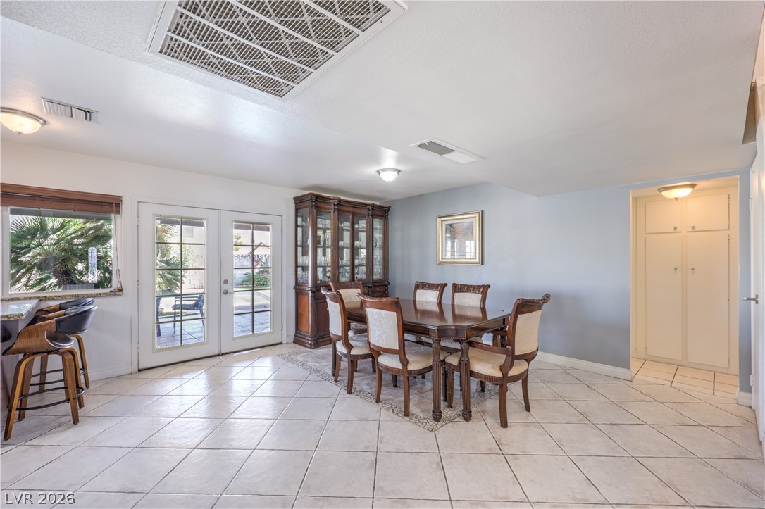 Photo 9 of 30, 4816 Castle Rock Court