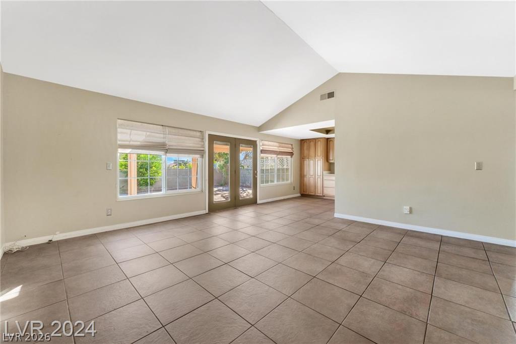 Photo 8 of 28, 5206 Brentmead Drive