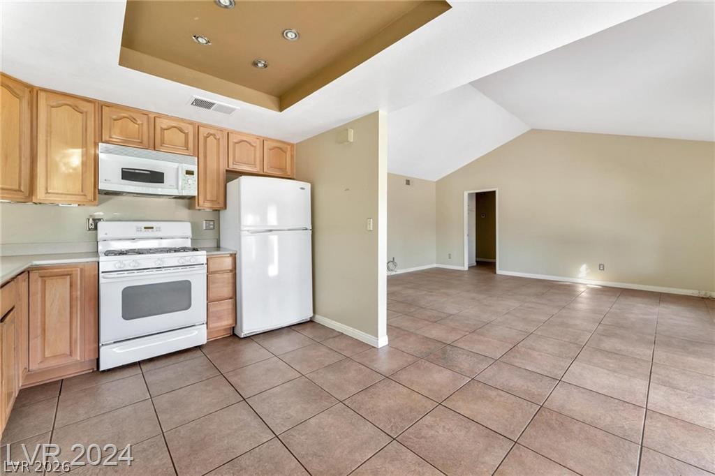 Photo 6 of 28, 5206 Brentmead Drive