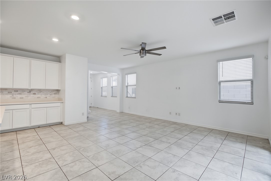 Photo 6 of 45, 2728 Lindsey Springs Street