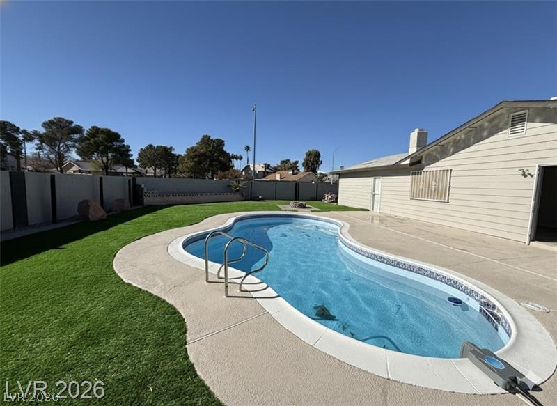 Photo 16 of 21, 6489 Bugbee Avenue