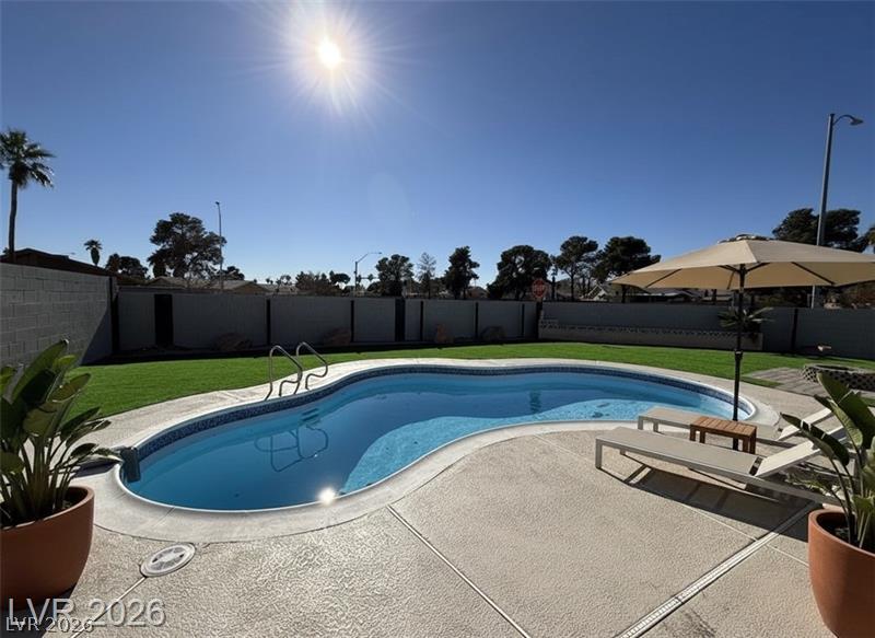 Photo 18 of 21, 6489 Bugbee Avenue