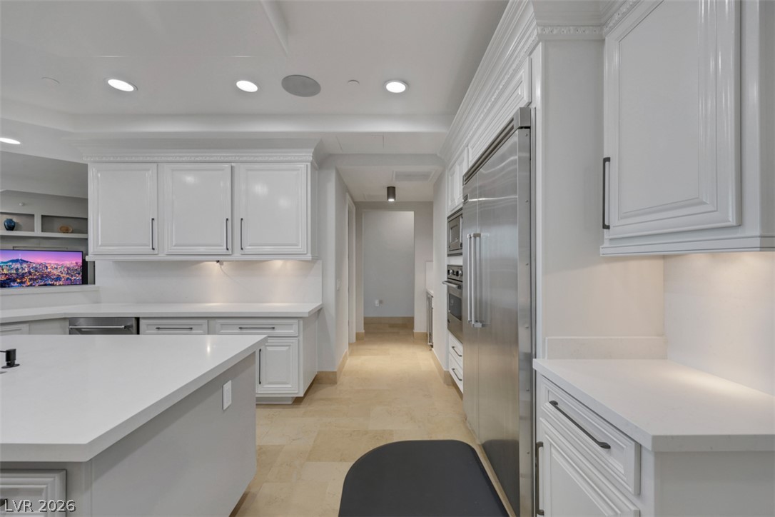 Photo 12 of 55, 9103 Alta Drive #404