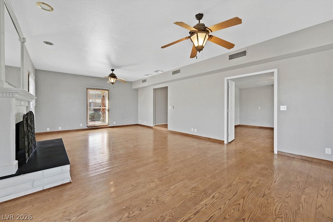 Photo 5 of 2721 S Miller Lane