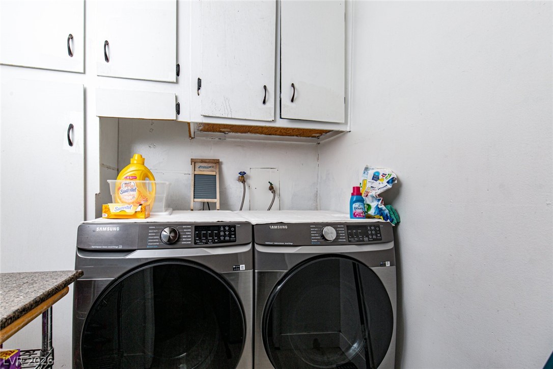 Photo 10 of 25, 3040 Holly Hill Avenue