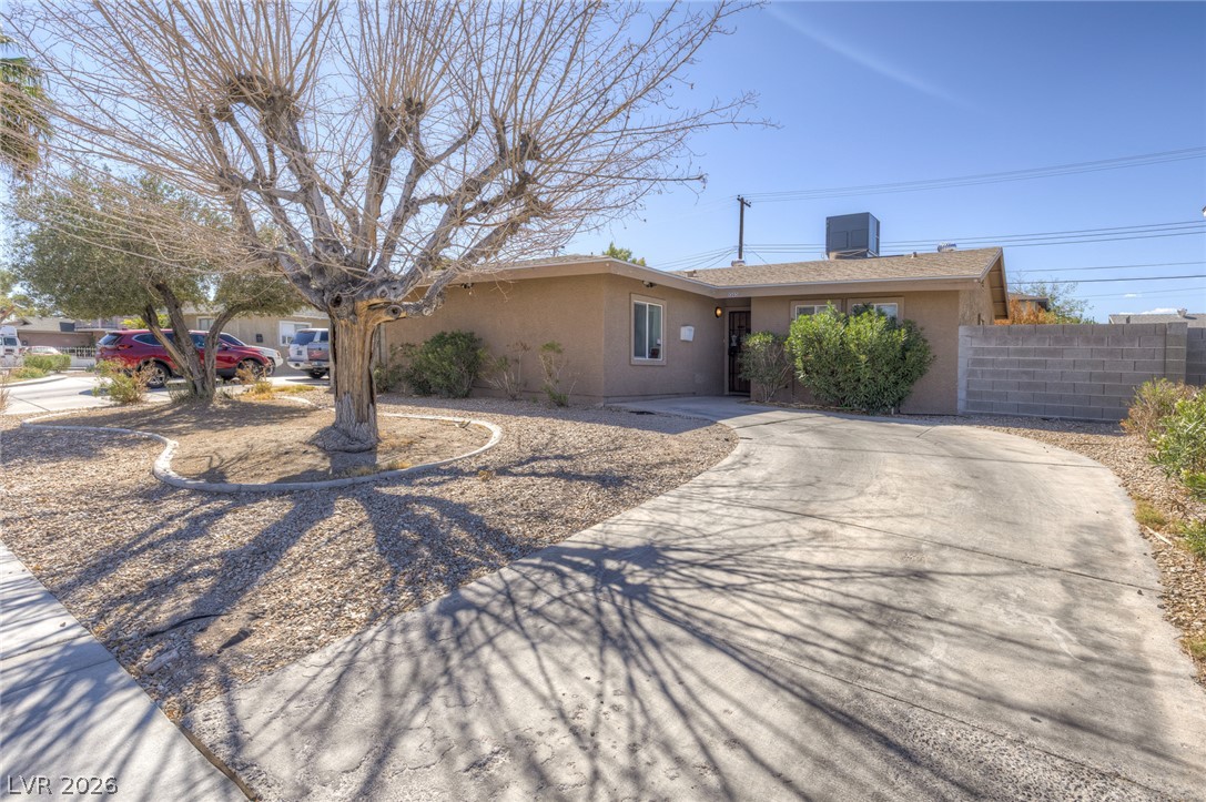 1305 N Mojave Road, Las Vegas 89101