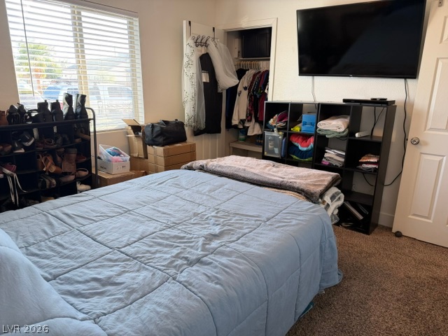 Photo 15 of 31, 940 Miller Avenue
