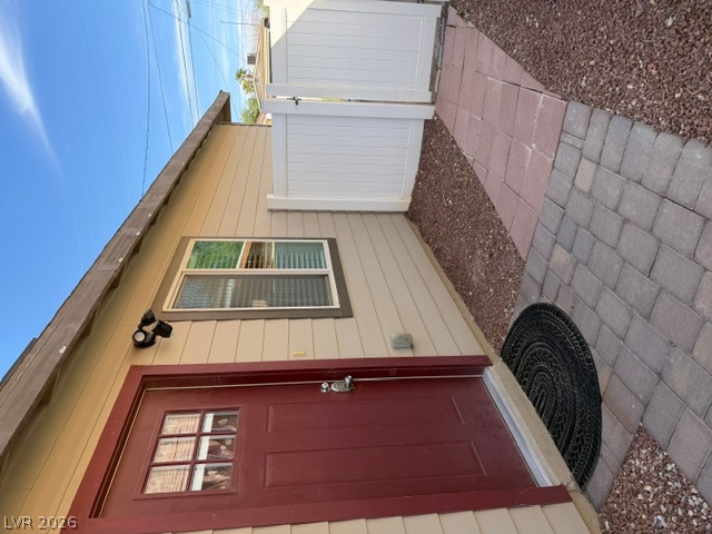 Photo 2 of 940 Miller Avenue