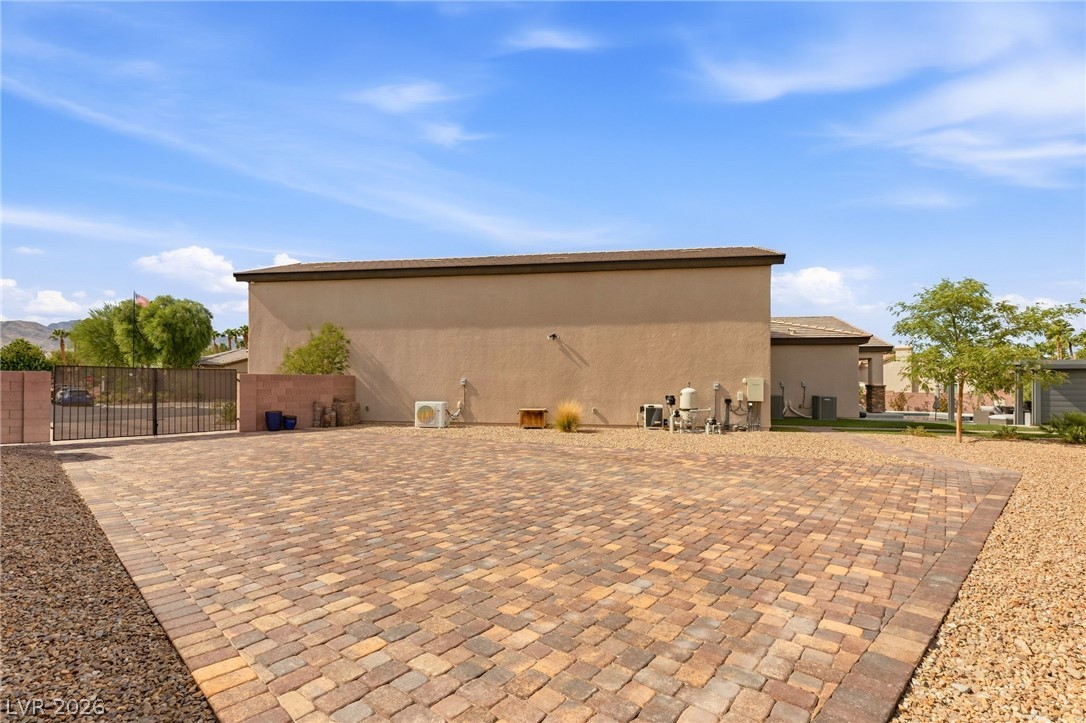 Photo 51 of 61, 4880 N Juliano Road
