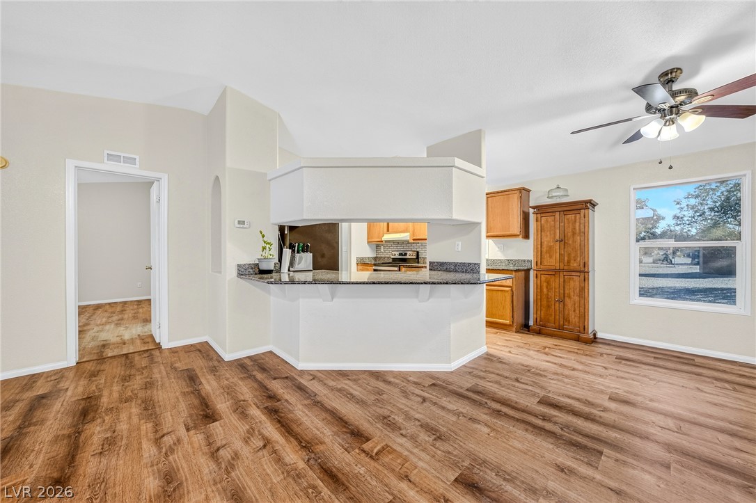 Photo 11 of 37, 5681 Saddletree Road