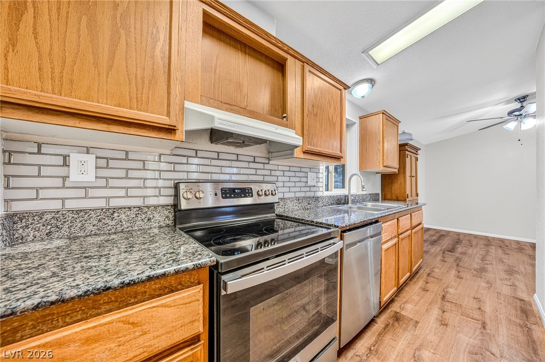 Photo 12 of 37, 5681 Saddletree Road
