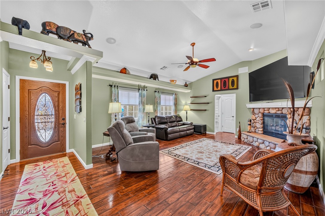 Photo 7 of 51, 4700 Honey Locust Drive