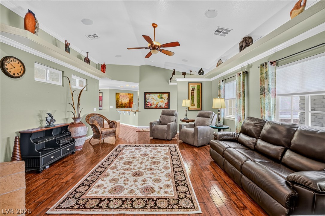 Photo 9 of 51, 4700 Honey Locust Drive