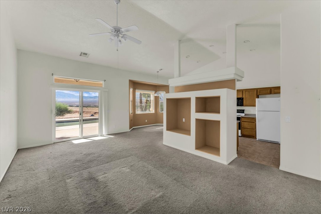 Photo 4 of 448 Chalet Drive