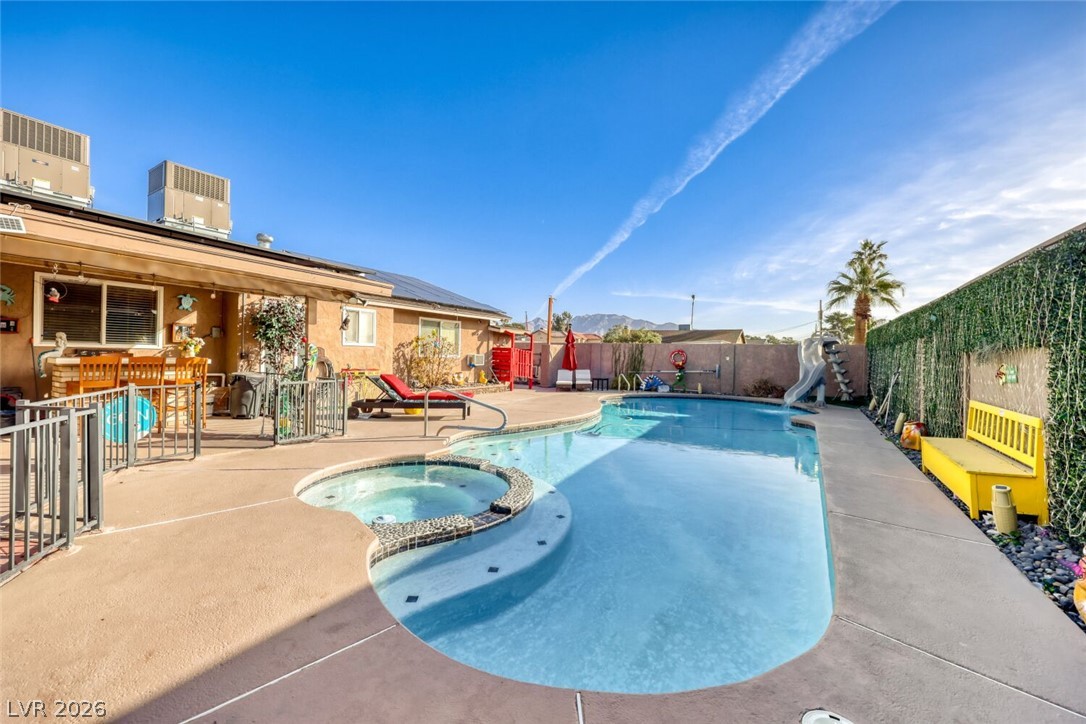 4591 E Philadelphia Avenue, Las Vegas 89104