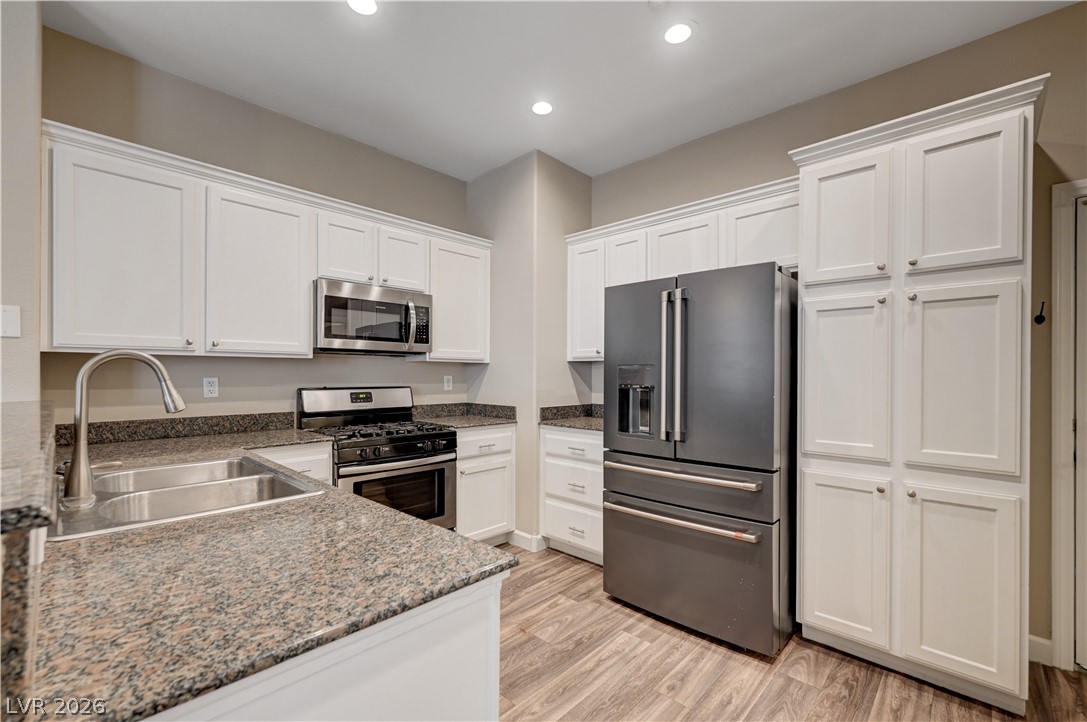 Photo 15 of 51, 1525 Spiced Wine Avenue #3105