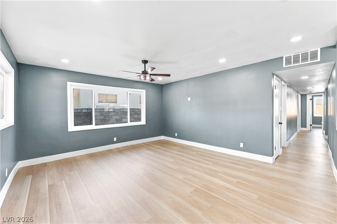 Photo 11 of 32, 1709 Canosa Avenue
