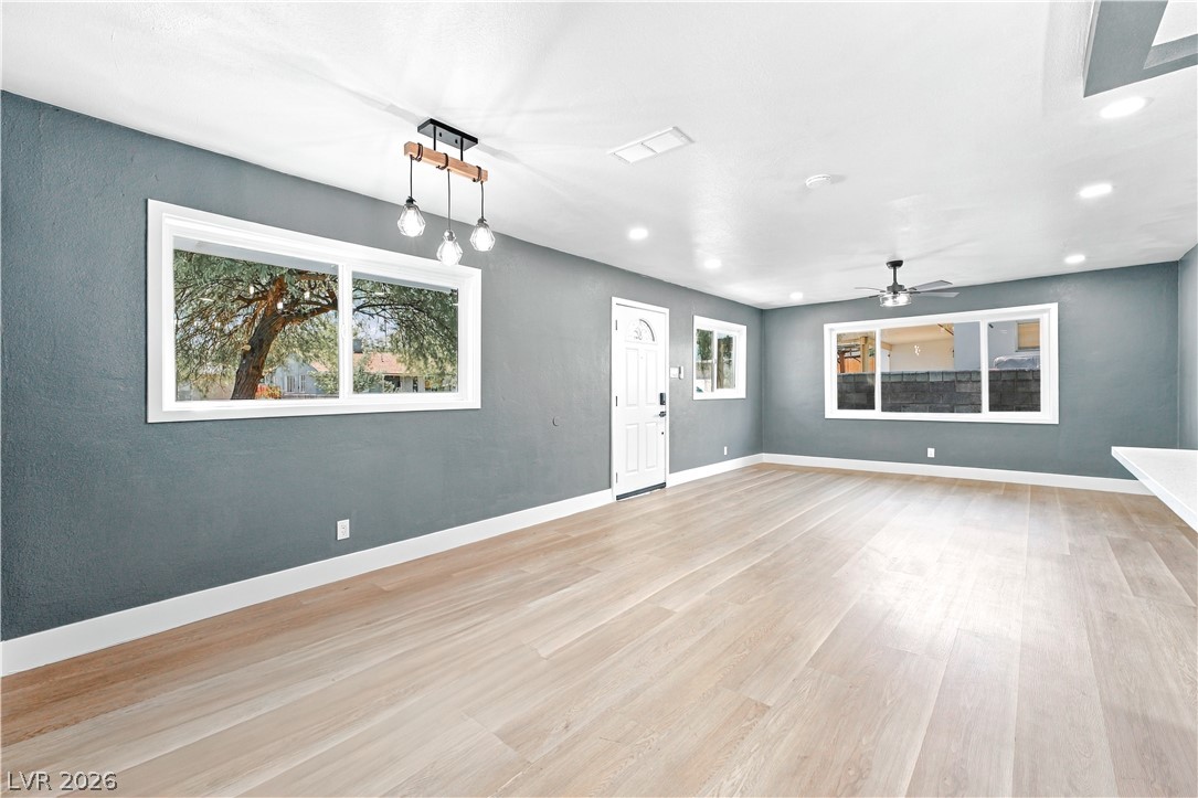 Photo 13 of 32, 1709 Canosa Avenue