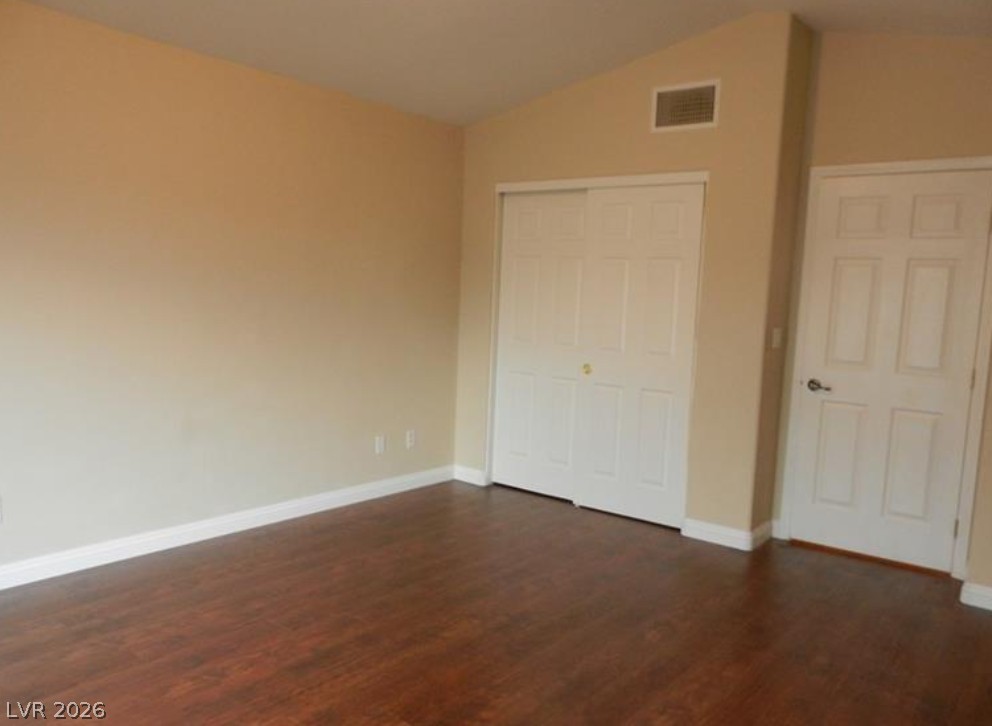 Photo 10 of 13, 4421 Oberlander Avenue