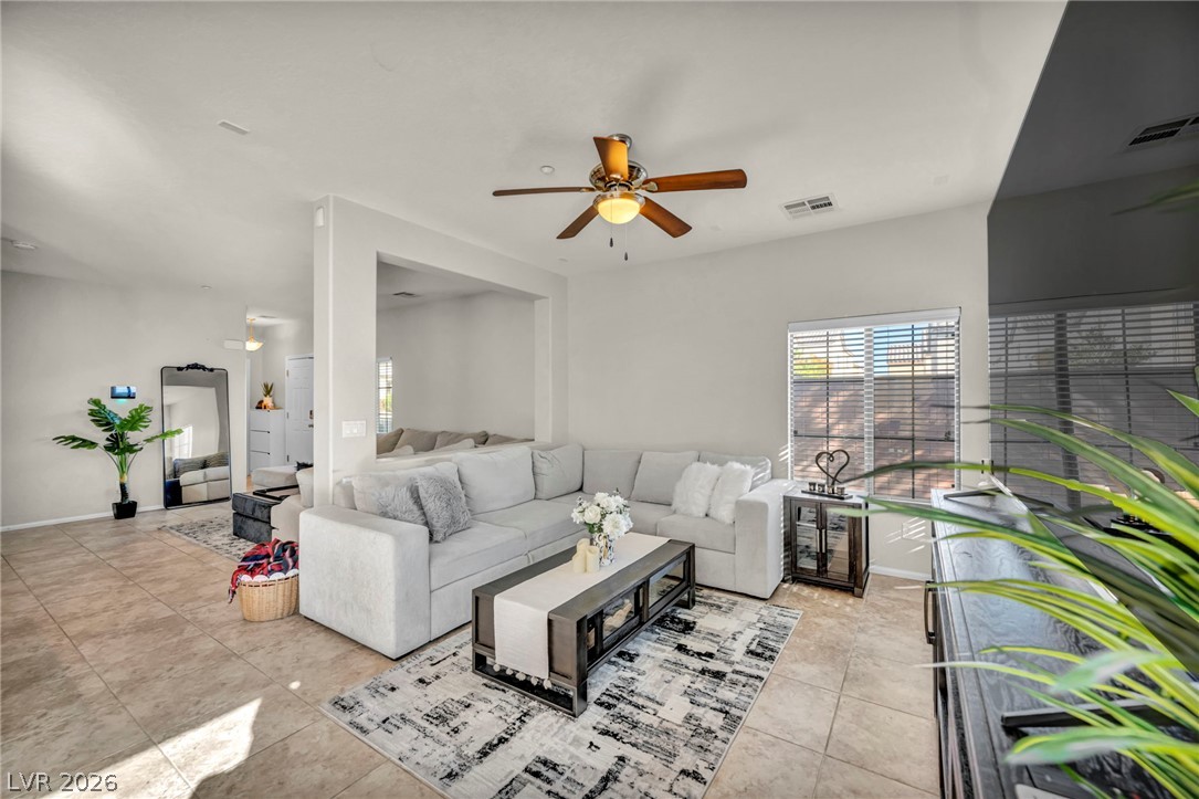 Photo 6 of 42, 7816 Desertdeer Court