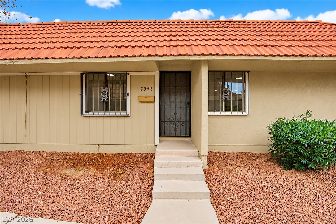 Photo 10 of 39, 2556 Paradise Village Way