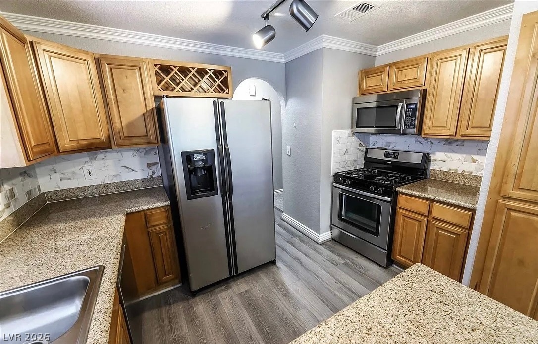 Photo 7 of 33, 2700 N Rainbow Boulevard #2137
