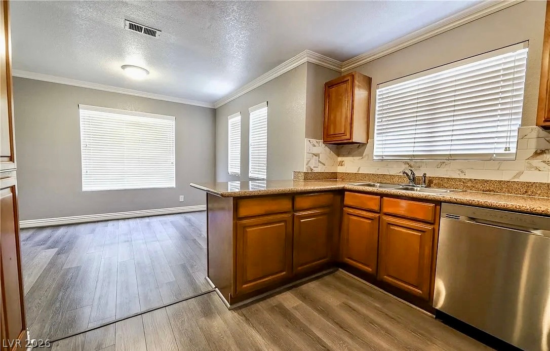 Photo 9 of 33, 2700 N Rainbow Boulevard #2137