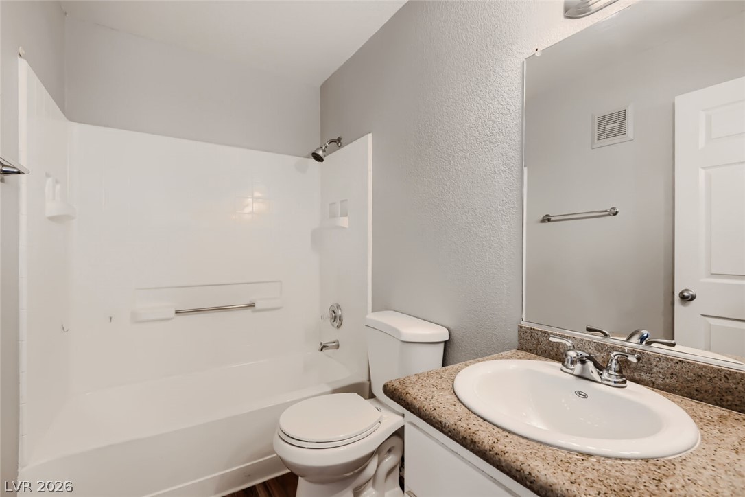 Photo 17 of 29, 3318 N Decatur Boulevard #2121
