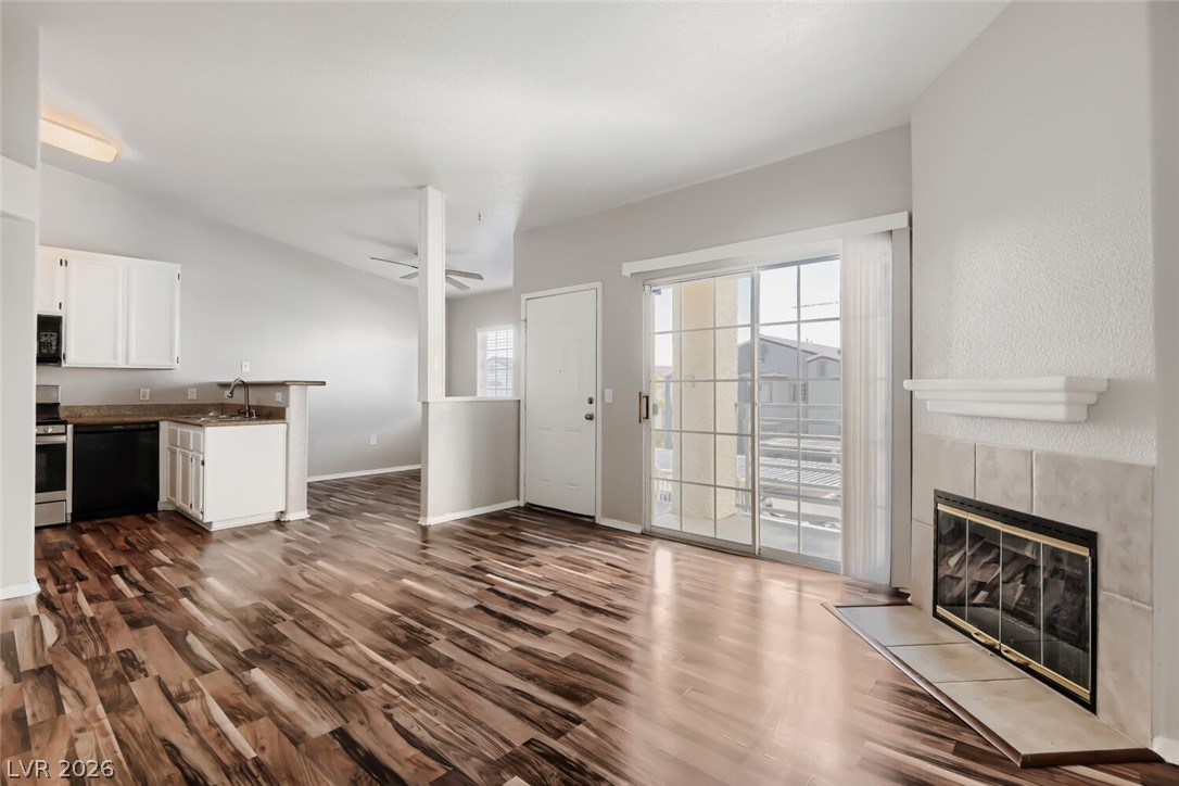 Photo 7 of 29, 3318 N Decatur Boulevard #2121