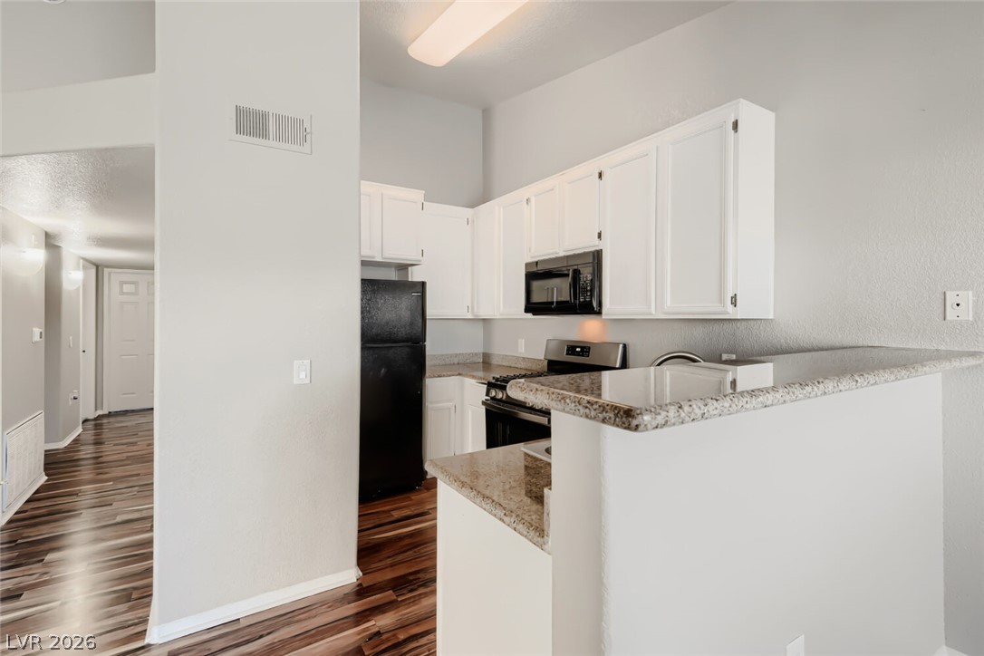 Photo 9 of 29, 3318 N Decatur Boulevard #2121