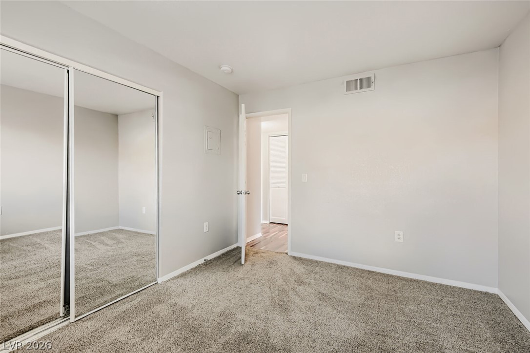 Photo 15 of 29, 3318 N Decatur Boulevard #2121