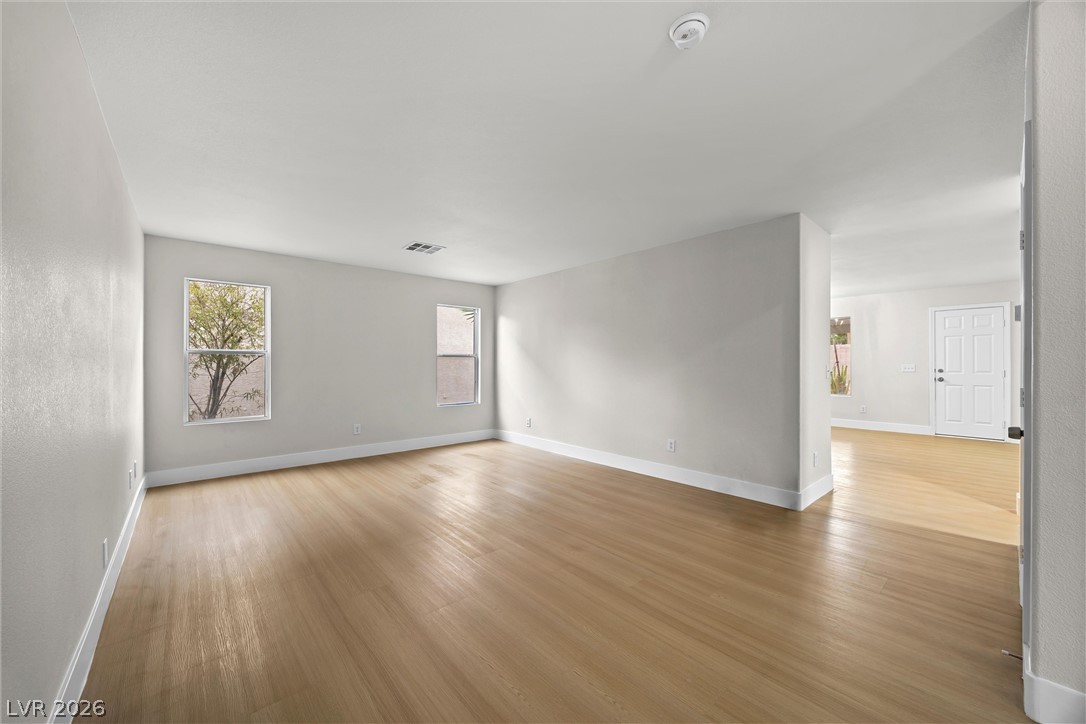 Photo 7 of 28, 2650 Whisper Ridge Street