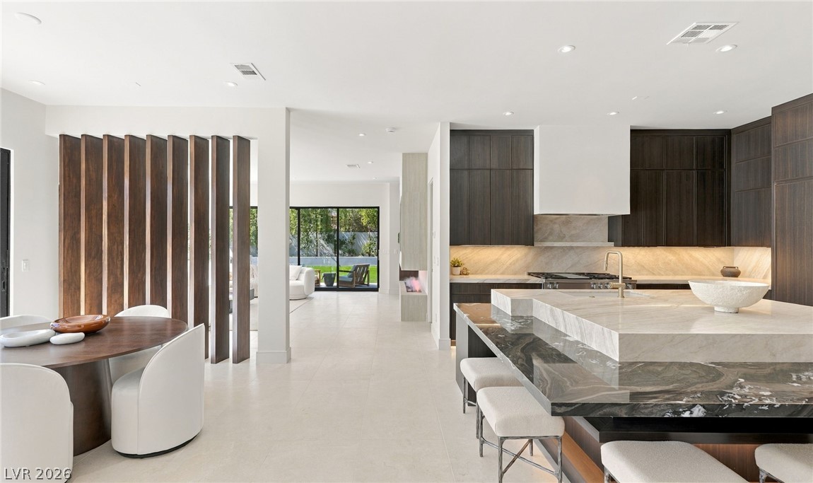 Photo 10 of 35, 301 N Royal Ascot Drive