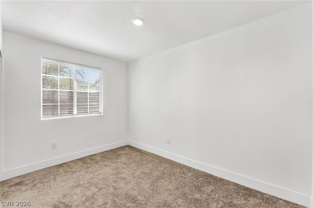 Photo 18 of 32, 724 N 9th Street
