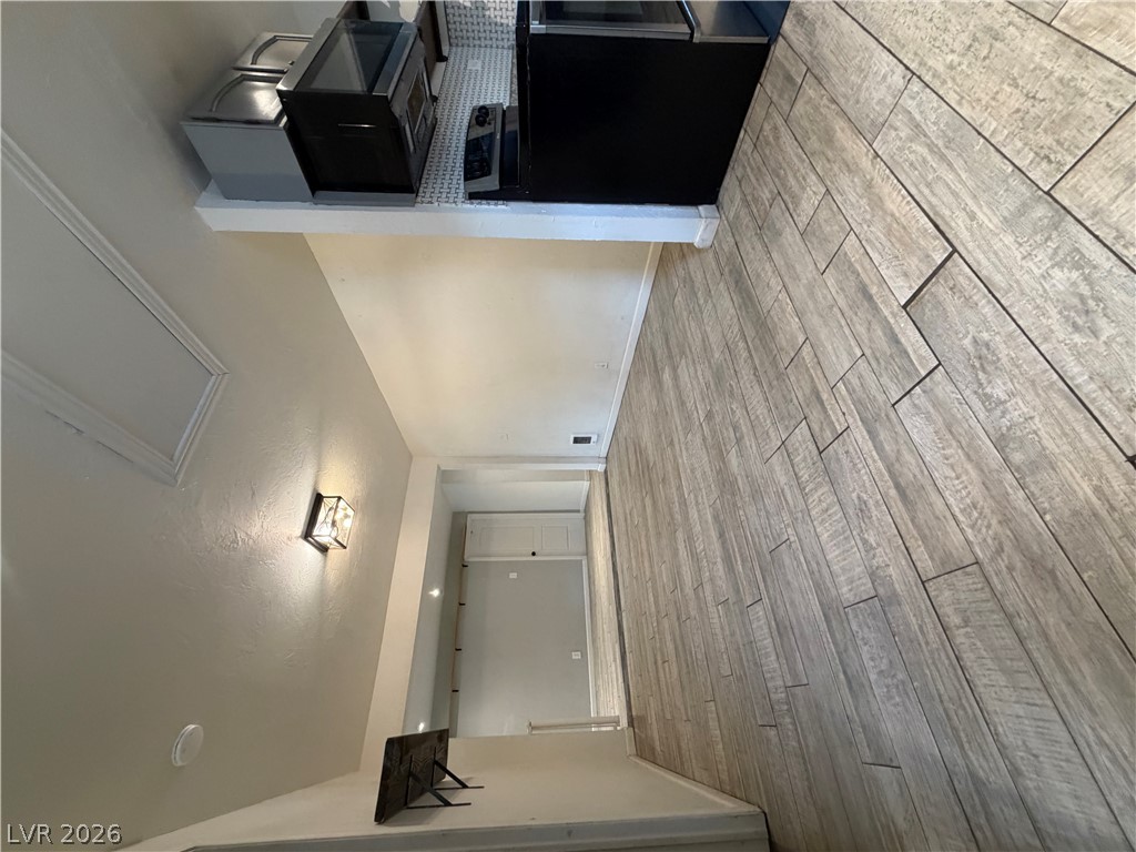 Photo 8 of 35, 1298 Avenue H