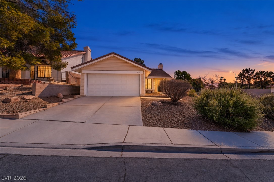 124 Almendio Lane, Henderson 89074