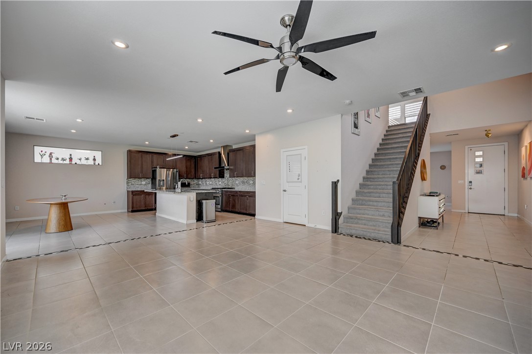 Photo 11 of 49, 6231 Bravestar Court