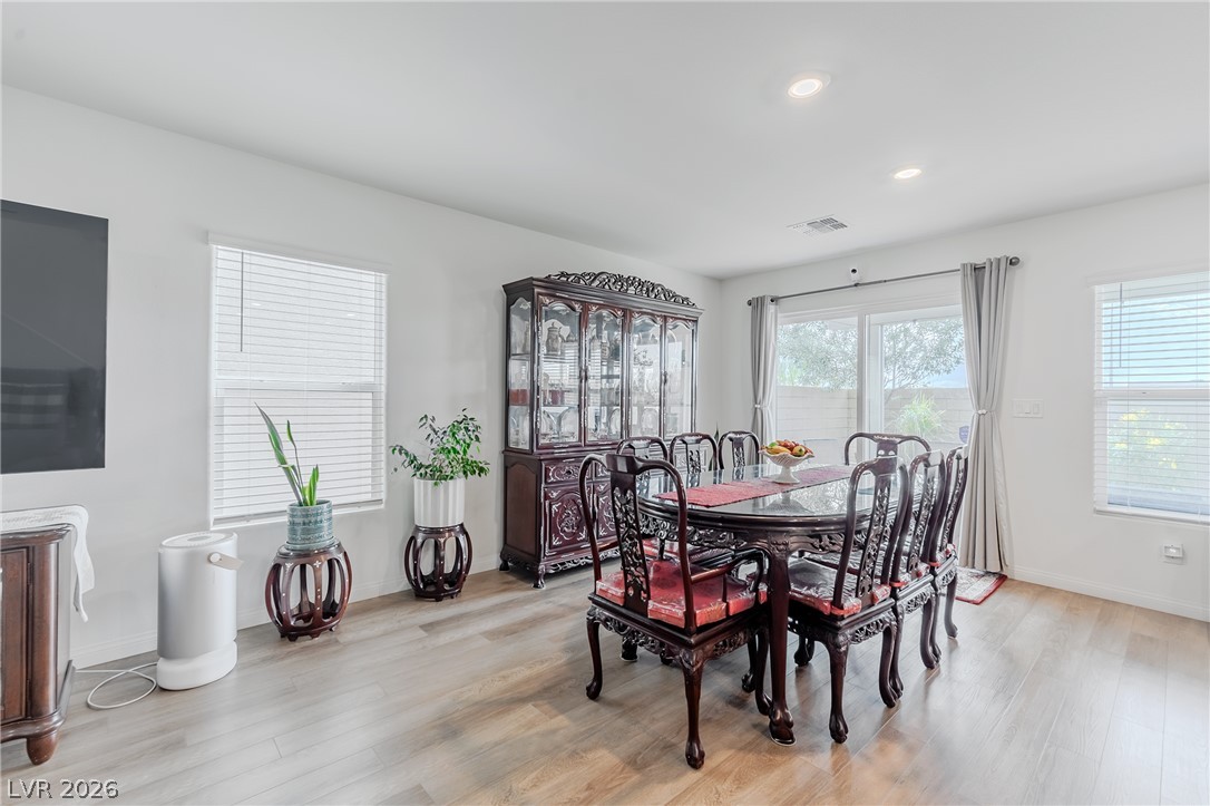 Photo 5 of 8707 Senna Avenue