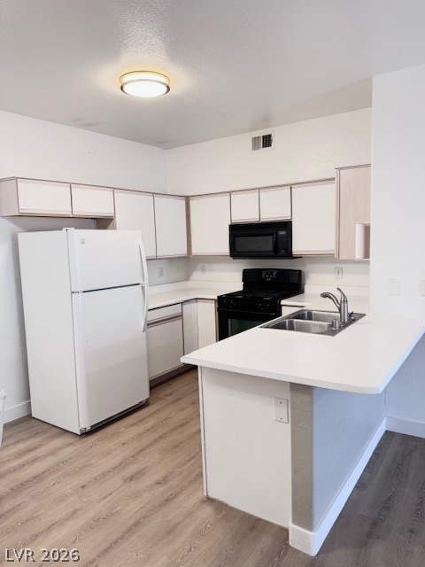Photo 8 of 18, 5751 E Hacienda Avenue #243