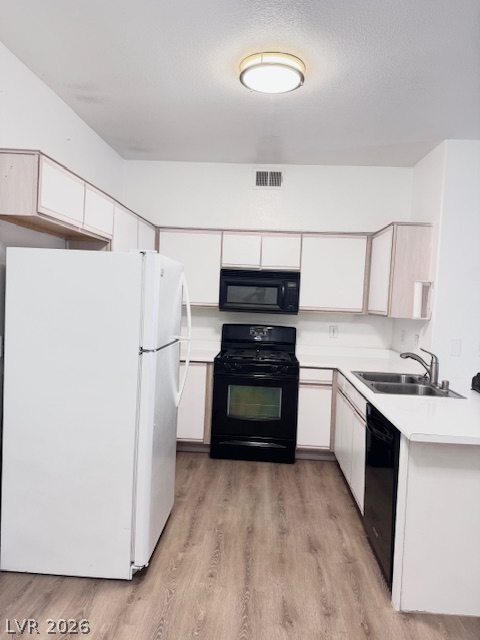 Photo 9 of 18, 5751 E Hacienda Avenue #243