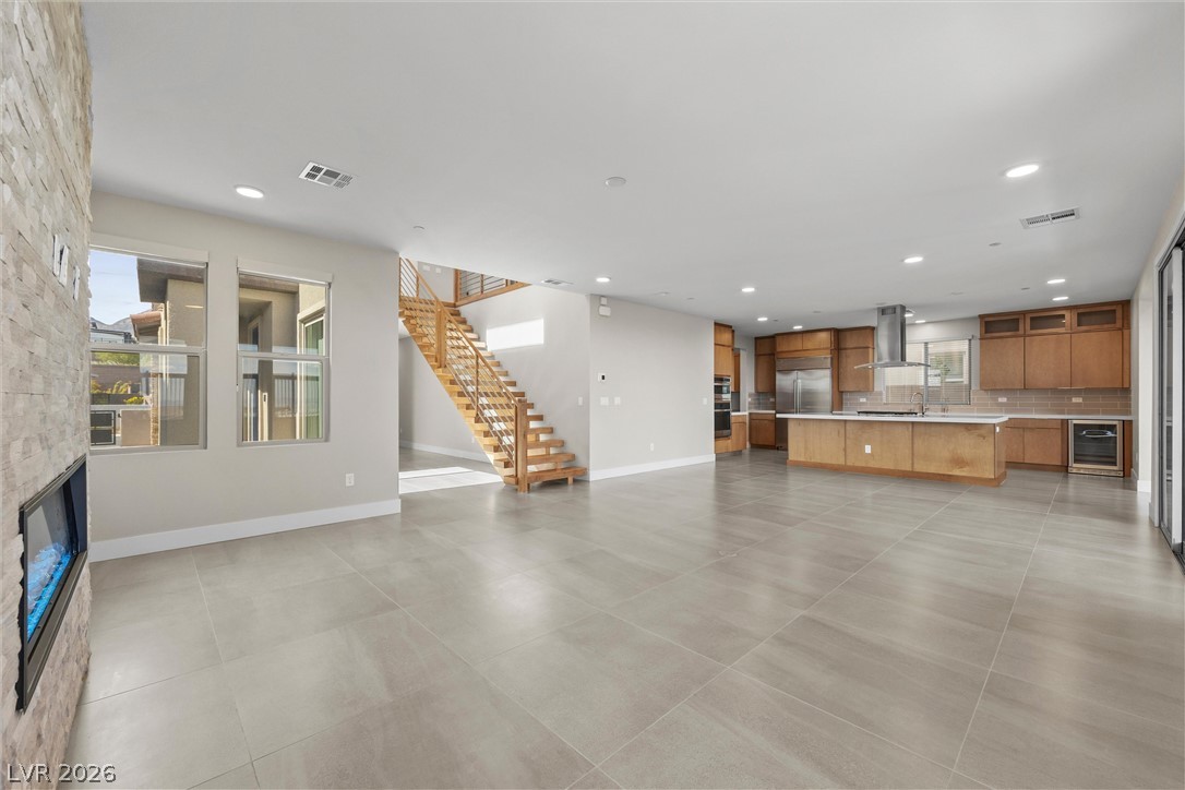 Photo 13 of 93, 484 Crown Mesa Avenue