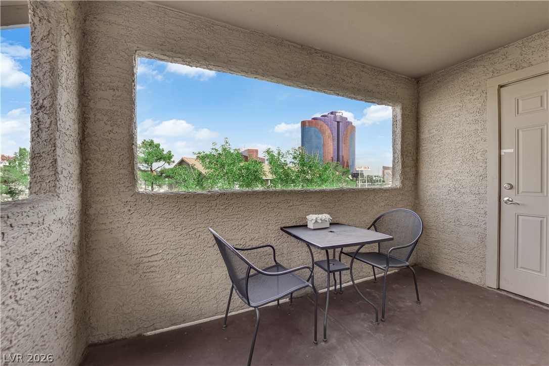 Photo 22 of 31, 4200 S Valley View Boulevard #3001