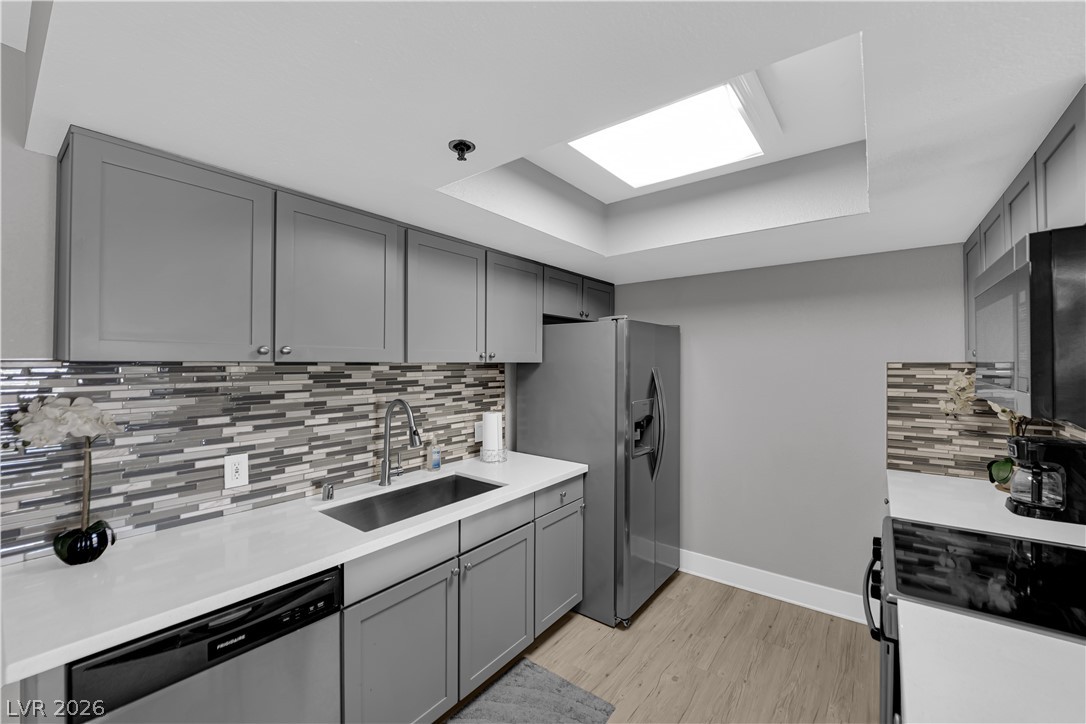 Photo 29 of 31, 4200 S Valley View Boulevard #3001